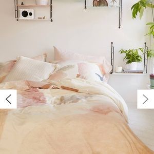 Urban Outfitters Bedding - Abstract Art King Duvet Cover Urban Outfitters Bedding - Abstract Art King Duvet Cover